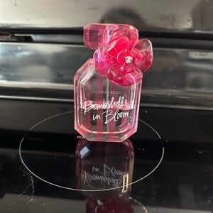 Victoria’s Secret Bombshell’s in Bloom